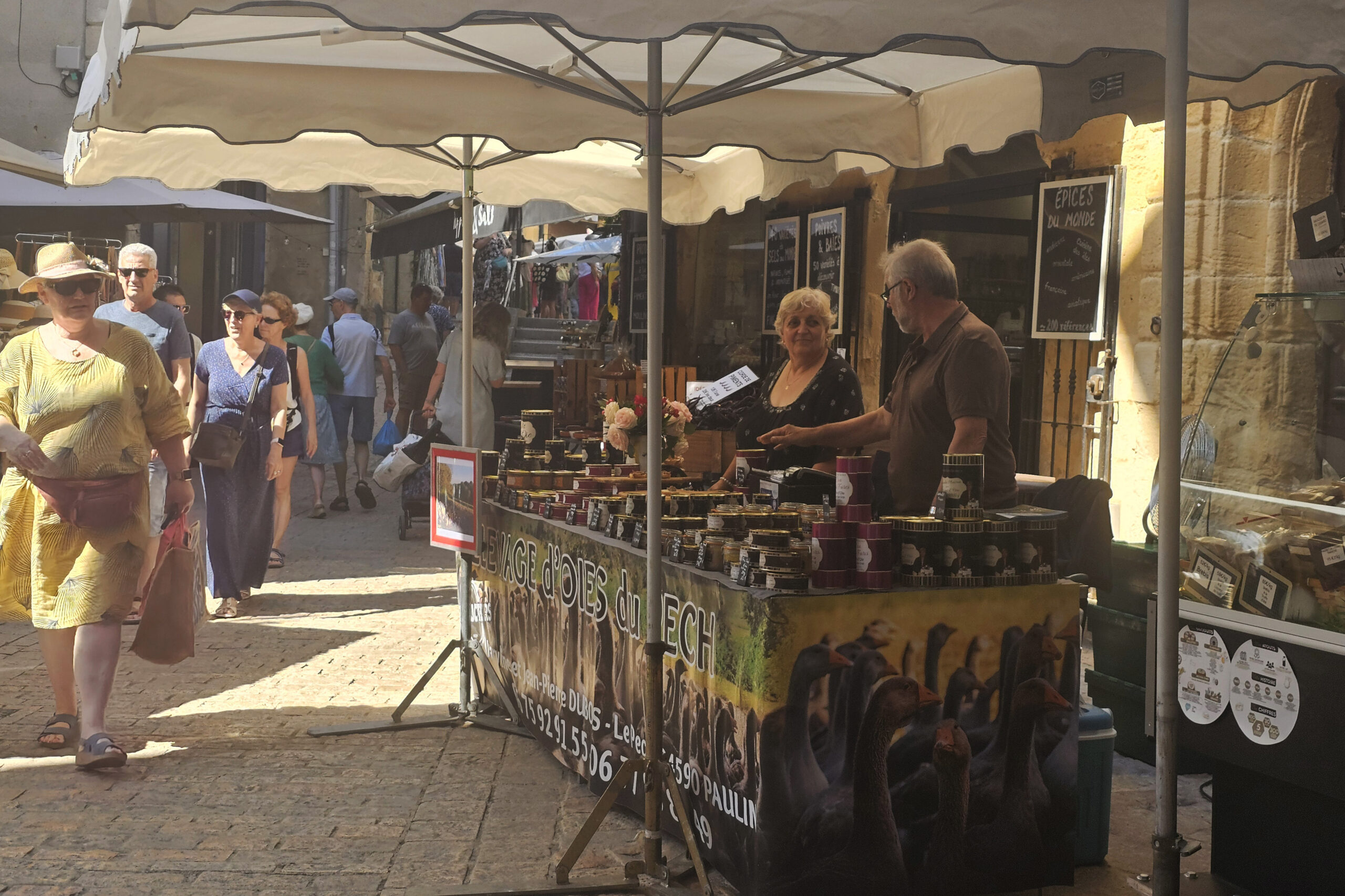 Elevage d'oies du Pech - Sur le marché de Sarlat