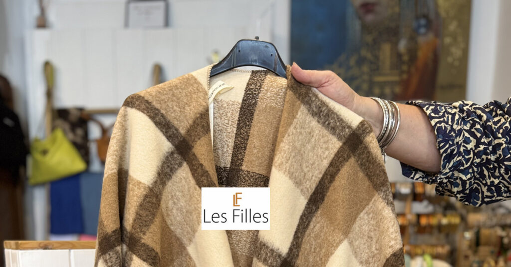 Les Filles Bergerac - La cape